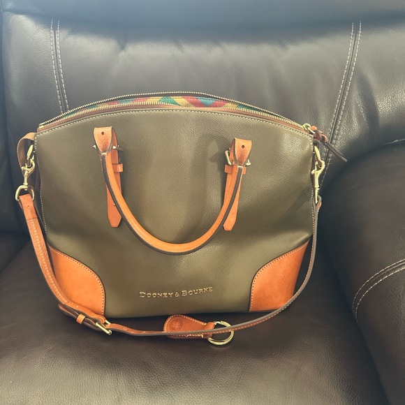 Dooney & Bourke Handbag with Keychain - Picture 1 of 1